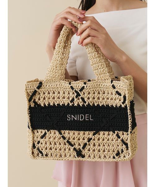 SNIDEL（スナイデル）の「ペーパークロシェトート（トートバッグ・レディース・ブラウン/ブラック/ライトベージュ・F）」の10枚目の写真