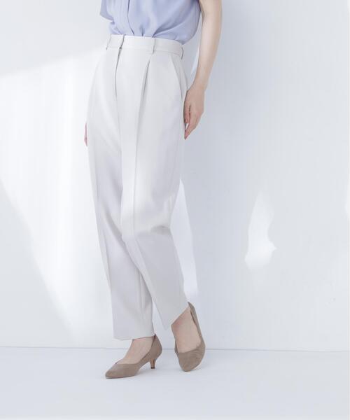 NATURAL BEAUTY BASIC(ナチュラルビューティーベーシック)の「撥水テーパードパンツ(その他パンツ・レディース・オフホワイト/ブラック・MEDIUM/SMALL)」の15枚目の写真