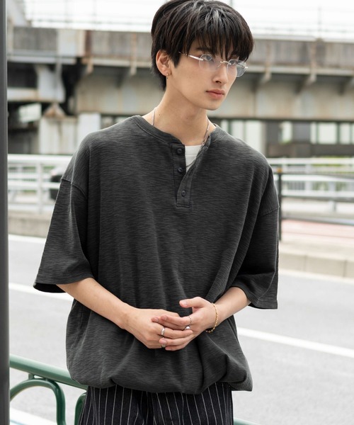 WEGO(ウィゴー)の「WEGO/【26年春夏新作】スラブヘンリーネックT(Tシャツ/カットソー・メンズ・ピンク/チャコール・LARGE/MEDIUM)」の2枚目の写真