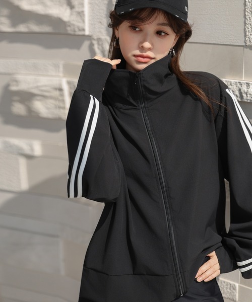 TeddyShop(テディショップ)の「【紫外線カット率99%以上/UPF50+/接触冷感/水陸両用/2WAYスタンドネック】長袖ダブルライン柄ラッシュガードブルゾン レディース(ラッシュガード・レディース・ホワイト/ブラック/ライトベージュ/チャコールグレー・L/S/M)」の18枚目の写真