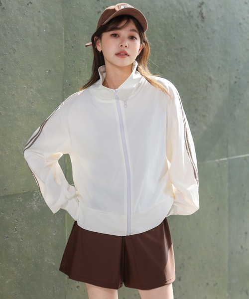 TeddyShop(テディショップ)の「【紫外線カット率99%以上/UPF50+/接触冷感/水陸両用/2WAYスタンドネック】長袖ダブルライン柄ラッシュガードブルゾン レディース(ラッシュガード・レディース・ホワイト/ブラック/ライトベージュ/チャコールグレー・L/S/M)」の9枚目の写真