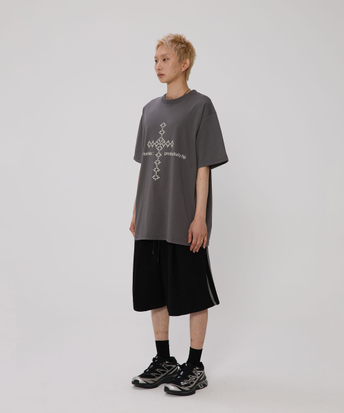 bounDary（バウンダリー）の「ワンタックサイドラインバミューダショートパンツ[ブラック]（その他パンツ・レディース・その他・LARGE/MEDIUM/X-LARGE）」の2枚目の写真
