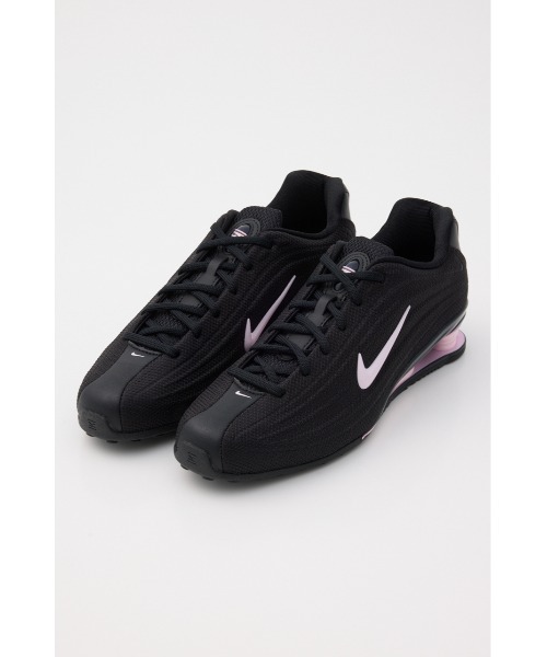 NIKE(ナイキ)の「ショックス Z(スニーカー・レディース・ブラック/ライトピンク・23.5cm/24.5cm/25.5cm)」の2枚目の写真