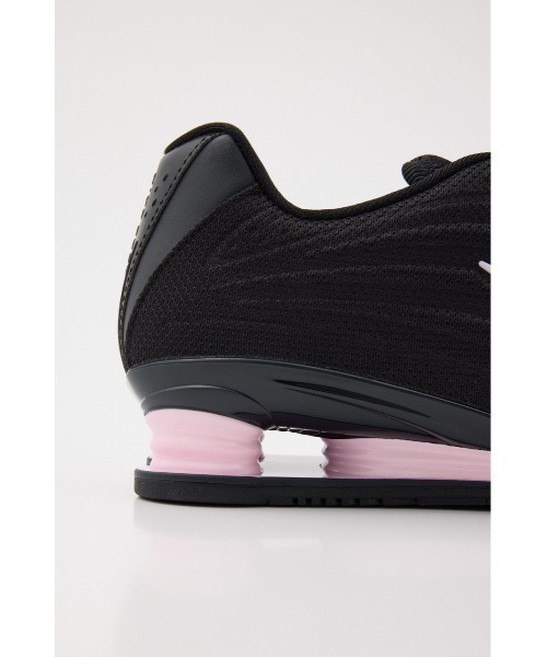 NIKE(ナイキ)の「ショックス Z(スニーカー・レディース・ブラック/ライトピンク・23.5cm/24.5cm/25.5cm)」の10枚目の写真