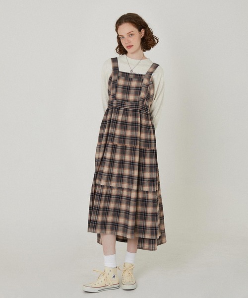 MILKFED.(ミルクフェド)の「APRON TIERED DRESS(ワンピース・レディース・ネイビー/レッド/グリーン・ONE SIZE)」の1枚目の写真