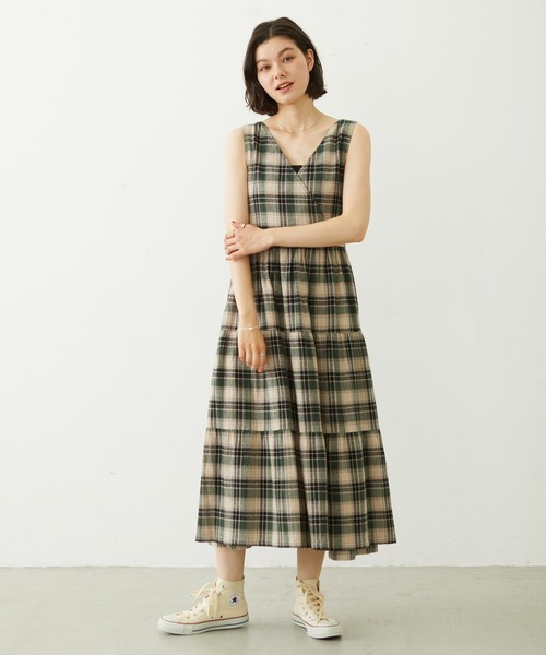 MILKFED.(ミルクフェド)の「APRON TIERED DRESS(ワンピース・レディース・ネイビー/レッド/グリーン・ONE SIZE)」の20枚目の写真