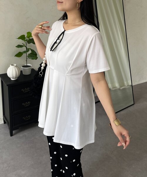 prose verse(プロズヴェール)の「バックメタルウエストタックペプラムTシャツ(Tシャツ/カットソー・レディース・ブラック/オフホワイト・LARGE/MEDIUM)」の6枚目の写真