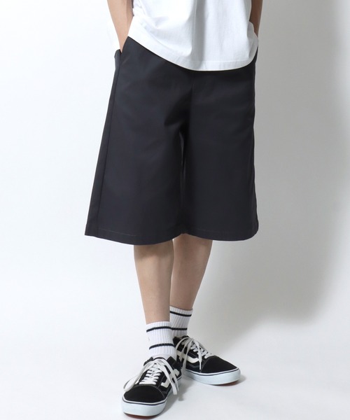 SITRY(シトリー)の「Strech Twill Fabric Wide Shorts/ストレッチツイル ワイドショーツ ハーフパンツ ショートパンツ(その他パンツ・メンズ・ブラック/カーキ/チャコール/ベージュ/パープル/グリーン・L/LL/M)」の2枚目の写真