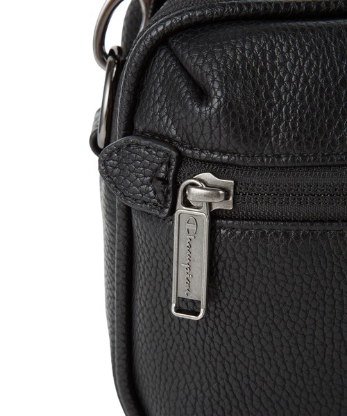 Champion（チャンピオン）の「チャンピオン ショルダーバッグ 5W30 3L 65283（ショルダーバッグ・メンズ・ベージュ/グレー/ブラック・FREE）」の11枚目の写真