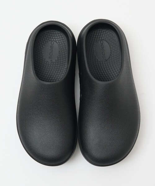 OOFOS(ウーフォス)の「【OOFOS】OOcloog+ ウークロッグ プラス リカバリーサンダル / クロッグサンダル(サンダル・レディース・ホワイト/ブラック・S/L/M)」の8枚目の写真