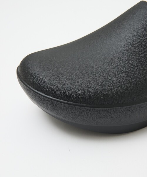 OOFOS(ウーフォス)の「【OOFOS】OOcloog+ ウークロッグ プラス リカバリーサンダル / クロッグサンダル(サンダル・レディース・ホワイト/ブラック・S/L/M)」の14枚目の写真