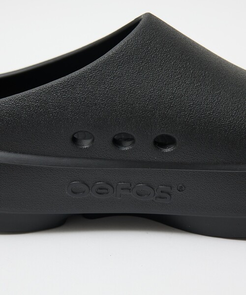 OOFOS(ウーフォス)の「【OOFOS】OOcloog+ ウークロッグ プラス リカバリーサンダル / クロッグサンダル(サンダル・レディース・ホワイト/ブラック・S/L/M)」の18枚目の写真