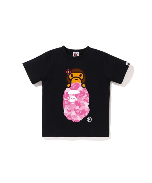 A BATHING APE(アベイシングエイプ)の「ABC LISA CAMO LISA ON APE HEAD TEE(Tシャツ/カットソー・キッズ・ブラック×ピンク/ブラック×ブルー/ホワイト×ピンク/ホワイト×ブルー・140/90/100/120/110/130)」の4枚目の写真