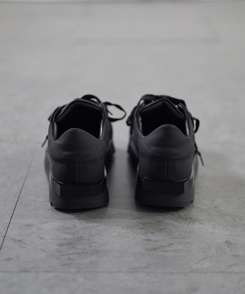 ATMARK(アットマーク)の「《3サイズ展開 / UNISEX 》コーティング ボリュームトゥスニーカー シューズ(スニーカー・メンズ・ブラック/アイボリー・L/M/XL)」の10枚目の写真