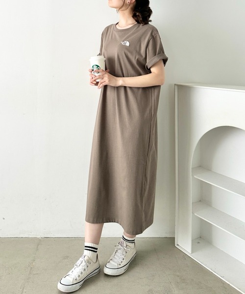 THE NORTH FACE（ザノースフェイス）の「THE NORTH FACE(ザ・ノースフェイス)/ロゴプリント 半袖Tシャツ ワンポイント 膝下ワンピ ロングワンピース/W'S DAYCOTTON S/S DRESS（ワンピース・レディース・ブラック/ダークベージュ/チャコールグレー・L/XL/M/S）」の16枚目の写真