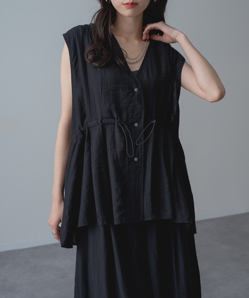 refinedworks（リファインドワークス）の「【refinedworks】きちんと見えする Vネック シアー ベスト（ベスト・レディース・カーキ/ブラック・FREE）」の21枚目の写真