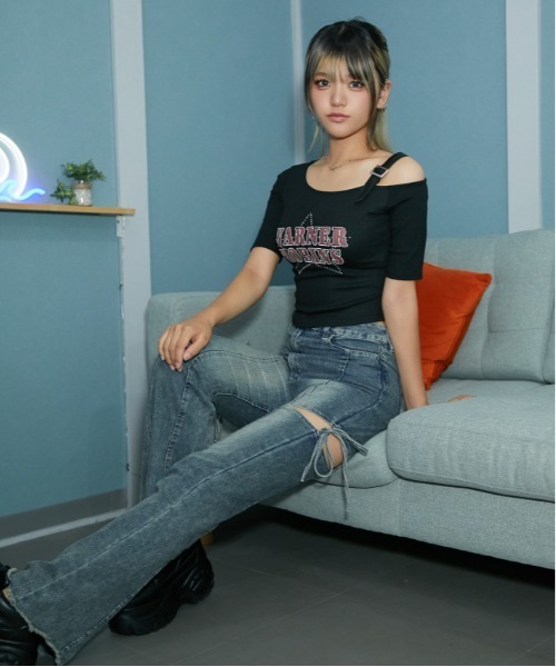 GORGE(ゴージ)の「《肩ベルト・華奢見え》ロゴリブカットソー/ストリート×Y2K/春夏/全3色(Tシャツ/カットソー・レディース・オフホワイト/グレー/ブラック・F)」の9枚目の写真
