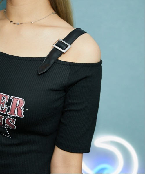 GORGE(ゴージ)の「《肩ベルト・華奢見え》ロゴリブカットソー/ストリート×Y2K/春夏/全3色(Tシャツ/カットソー・レディース・オフホワイト/グレー/ブラック・F)」の17枚目の写真