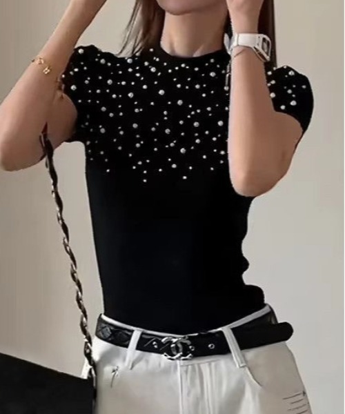 gossip!ロサンゼルス(ゴシップロサンゼルス)の「【Y2Kガーリー】 パール付き ニット クルーネック 半袖(Tシャツ/カットソー・レディース・ブラック・M)」の6枚目の写真