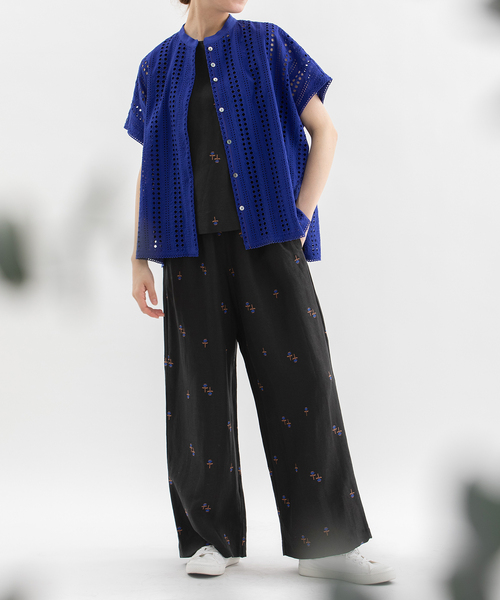 nop de nod(ノップドゥノッド)の「リネンレーヨン花刺繍イージーパンツ(その他パンツ・レディース・ブラック/キャメル/ダークブルー・M)」の15枚目の写真