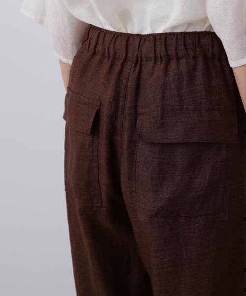YLEVE(イレーヴ)の「YLEVE / LINEN POPLIN PANTS(その他パンツ・レディース・ブラウン/ブラック/ブラウン系その他2/ベージュ・2/1)」の20枚目の写真