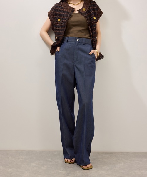 ADAM ET ROPE'(アダムエロペ)の「NIKKEセンタープレスデニム(デニムパンツ・レディース・ダークブラウン/ネイビー/ブラック・36/38)」の3枚目の写真