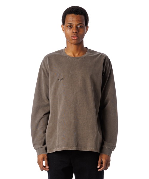 Sandinista(サンディニスタ)の「Error Pigment Dye L-S Tee / ミス刺繍ピグメント長袖Tシャツ(Tシャツ/カットソー・メンズ・ライトブルー/ブラウン/グレー/ブラック・LARGE/X-LARGE/MEDIUM)」の3枚目の写真