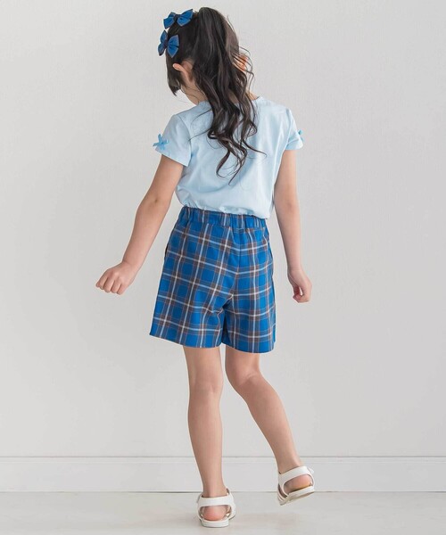 BeBe(ベベ)の「【お揃い】【神戸タータン×BeBe】チェックハートパッチ半袖Tシャツ(90~160cm)(Tシャツ/カットソー・キッズ・ブルー・130cm/150cm/140cm)」の3枚目の写真