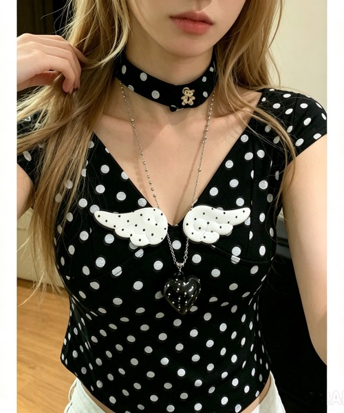 GEMEDA(ジェメダ)の「ドット柄 フロントリボン コンパクト半袖トップス(Tシャツ/カットソー・レディース・グレー/ブラック・M)」の14枚目の写真