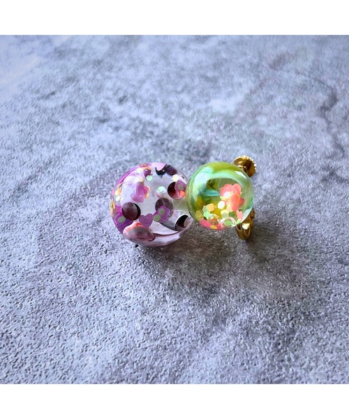 tone(トーン)の「【Willija】金属アレルギー対応《π》一点物球体アートイヤリング(MA)(イヤリング・レディース・ブルー/ピンク系1/ピンク系2/ピンク系3/ブルー系3/レッド系2/ピンク系5/ピンク系4・FREE)」の14枚目の写真