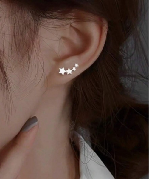 VIBGYOR（ヴィブジョー）の「【TUNE】連ミニピアス（ピアス（両耳用）・レディース・ホワイト/ブラック/シルバー・FREE）」の4枚目の写真