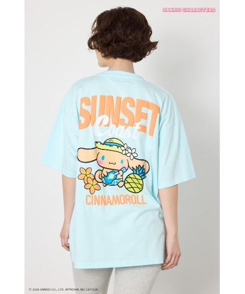 RODEO CROWNS WIDE BOWL(ロデオクラウンズワイドボウル)の「(サンリオキャラクターズ)SUNSET Tシャツ(Tシャツ/カットソー・レディース・ブラック/オフホワイト/グリーン系その他/ライトパープル・LARGE/MEDIUM)」の3枚目の写真