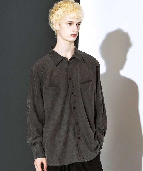 NO ID.（ノーアイディ）の「【NO ID.】Matte Skin Smooth Over Shirt / マット スキン スムース オーバー シャツ（シャツ/ブラウス・メンズ・ブラウン/グレー/ブラック・ONE SIZE）」の8枚目の写真