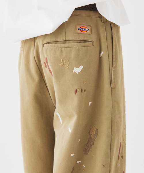 Dickies(ディッキーズ)の「《追加》Dickies / ディッキーズ 別注 スプラッシュ 刺繍 カーブ ワークパンツ(チノパンツ・メンズ・ブラック/ベージュ・LARGE/MEDIUM)」の17枚目の写真