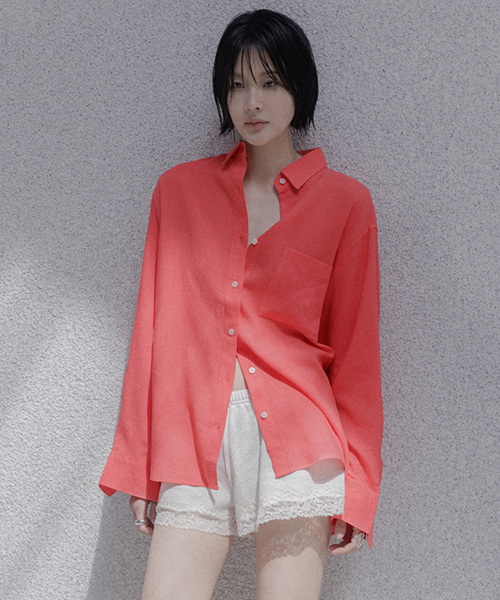 MEMUA（メムア）の「オーバーラインテンセルリネンシャツ（レッド）（シャツ/ブラウス・レディース・ブラック/ベージュ/レッド/アイボリー/オートミール・FREE）」の6枚目の写真