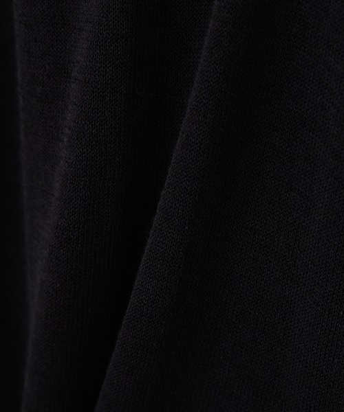 ETRE TOKYO（エトレトウキョウ）の「ショルダーパットニットTee（Tシャツ/カットソー・レディース・ベージュ/ブラック/グレー・FREE）」の21枚目の写真