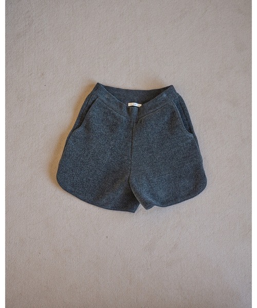 anuke(アンヌーク)の「Velour Short Pants(その他パンツ・レディース・ブラック/チャコールグレー・36inch/38inch)」の10枚目の写真