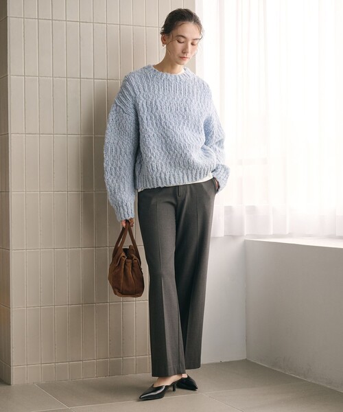 BEAUTY&YOUTH UNITED ARROWS(ビューティーアンドユースユナイテッドアローズ)の「ジャンボスラブ クルーネック ニットプルオーバー(ニット/セーター・レディース・ライトブルー/オフホワイト/ネイビー・FREE)」の7枚目の写真