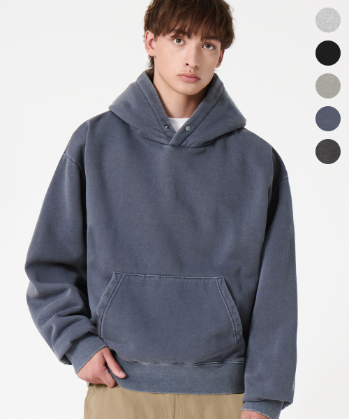 TRILLION(トリリオン)の「ESSENTIALS PIGMENT S.N.A.P クロップフーディ_5color(パーカー・メンズ・ブラック/ネイビー/グレー/カーキ/チャコール・MEDIUM/LARGE/X-LARGE)」の11枚目の写真