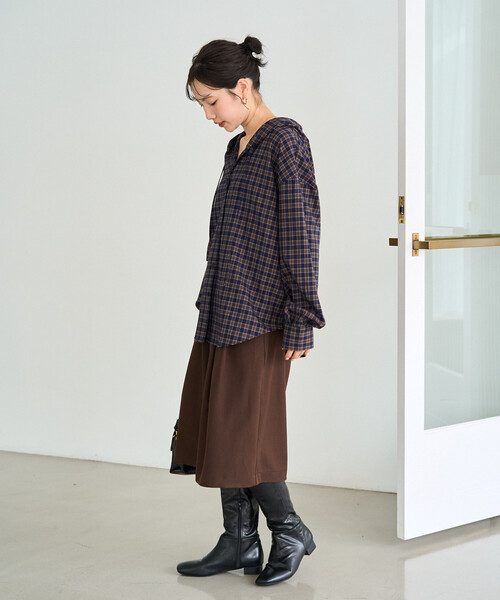 FREAK'S STORE(フリークスストア)の「限定展開 タック バミューダ パンツ(その他パンツ・レディース・ベージュ/ブラック/ブラウン・SMALL/MEDIUM)」の10枚目の写真
