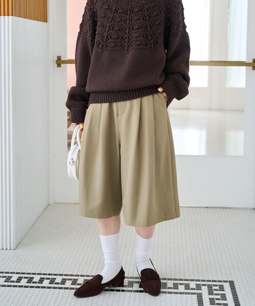 FREAK'S STORE(フリークスストア)の「限定展開 タック バミューダ パンツ(その他パンツ・レディース・ベージュ/ブラック/ブラウン・SMALL/MEDIUM)」の13枚目の写真