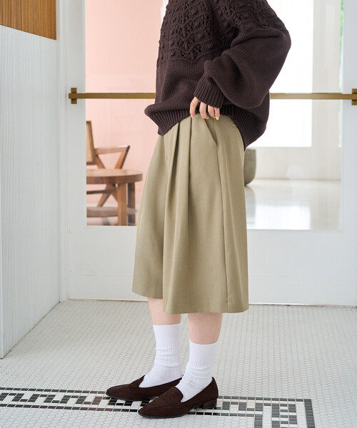 FREAK'S STORE(フリークスストア)の「限定展開 タック バミューダ パンツ(その他パンツ・レディース・ベージュ/ブラック/ブラウン・SMALL/MEDIUM)」の14枚目の写真