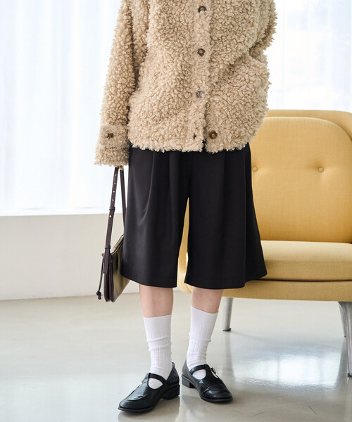 FREAK'S STORE(フリークスストア)の「限定展開 タック バミューダ パンツ(その他パンツ・レディース・ベージュ/ブラック/ブラウン・SMALL/MEDIUM)」の21枚目の写真