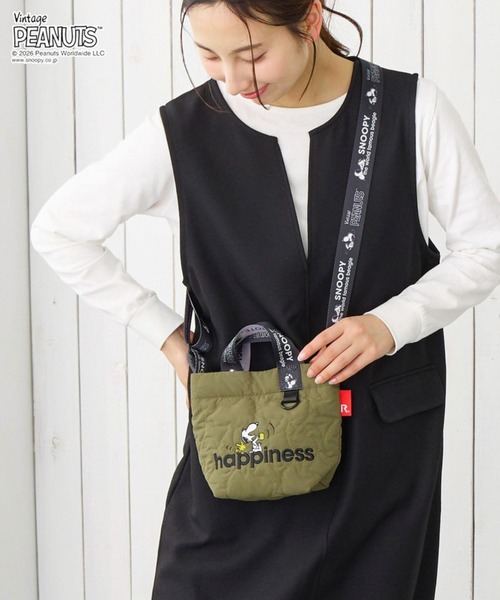 Vintage PEANUTS(ビンテージピーナッツ)の「ルートート / PEANUTS スヌーピー キルティング2WAYミニトートバッグ(ショルダーバッグ・レディース・ブラック/カーキ・FREE)」の1枚目の写真