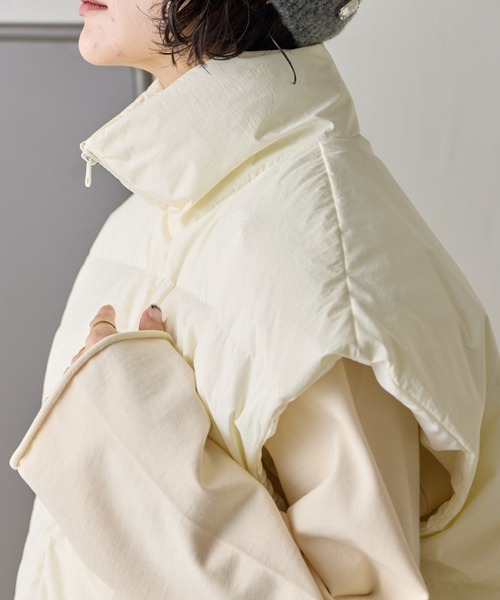 ear PAPILLONNER(イアパピヨネ)の「《一部店舗&WEB限定カラーあり》リサイクルダウンベスト【SUM1 STYLE(スミスタイル)】(ダウンベスト・レディース・ブラック/ピンク/グリーン/アイボリー・FREE)」の9枚目の写真