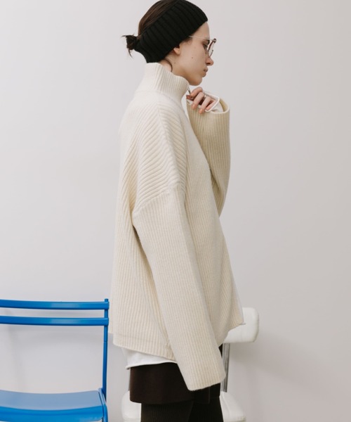 Auntie Rosa Holiday（アンティローザホリデー）の「スタンドカラージップルーズリブニット（ニット/セーター・レディース・ブラック/グレー/アイボリー・FREE）」の21枚目の写真