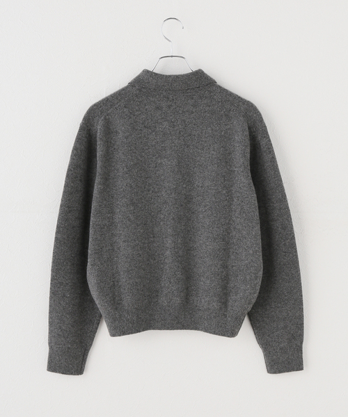 U by SPICK&SPAN（ユーバイスピックアンドスパン）の「LOW CLASSIC Lc / ロウ クラシック エルシー SUPER FONE WOOL HIGH-NECK（ニット/セーター・レディース・チャコールグレー・MEDIUM）」の4枚目の写真