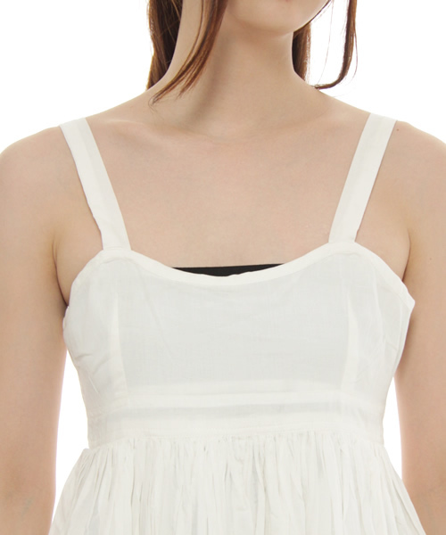 Ray BEAMS（レイビームス）の「soun / ギャザー キャミワンピース（ワンピース・レディース・ホワイト/ブラック/ロイヤルブルー・36）」の7枚目の写真