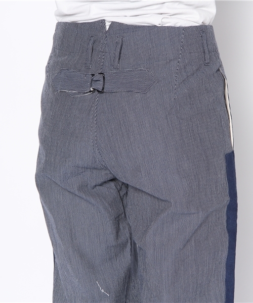 BEAMS BOY（ビームスボーイ）の「○BEAMS BOY / インディゴ ストライプ 側章 尾錠 パンツ （スラックス・レディース・ブルー・0/1/2）」の5枚目の写真