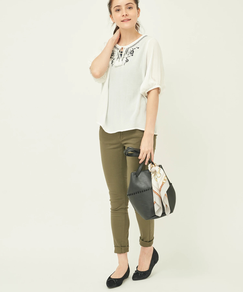 earth music&ecology（アースミュージックアンドエコロジー）の「インヒールベロアパンプス（パンプス・レディース・ベージュ/ブラック/ピンク・L/M/S）」の12枚目の写真